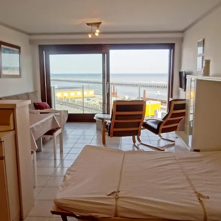 Family In Nieuwpoort